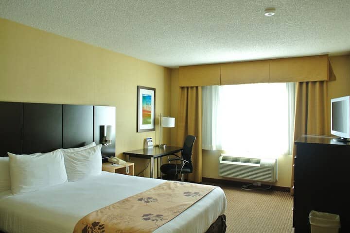 Room 5 of 41