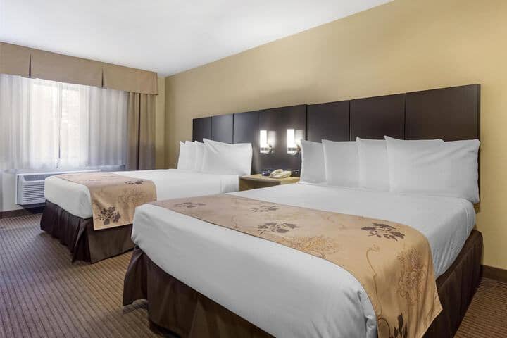 Room 10 of 41