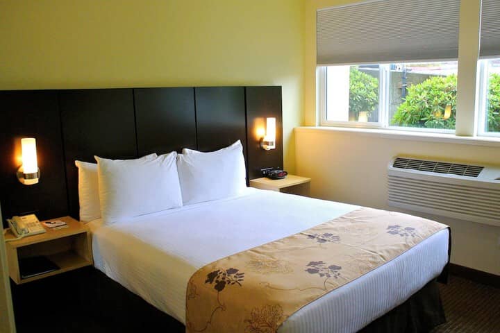Room 8 of 41