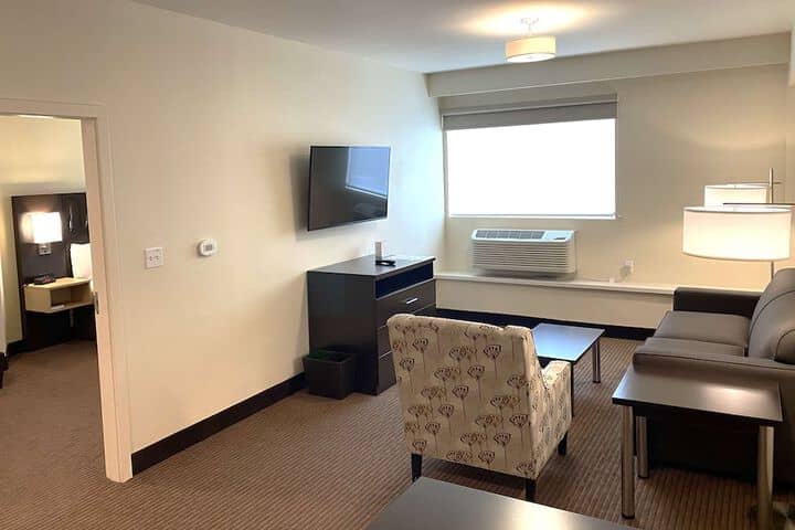 Room 19 of 41